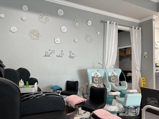 Oasis Nail Bar & Spa