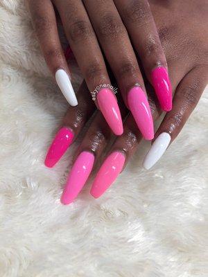 Shades of Pink coffin nails