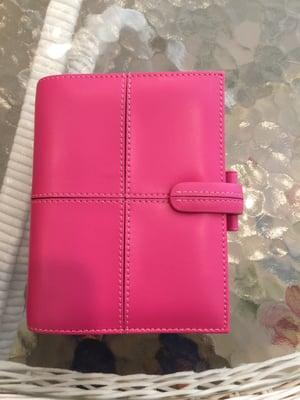 Filofax pocket sized Classic in Pink!