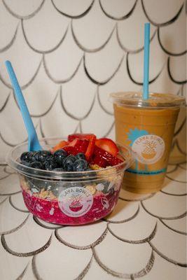 Dragonberry Pitaya Bowl and White Chocolate Raspberry Sweet Cream Cold Brew