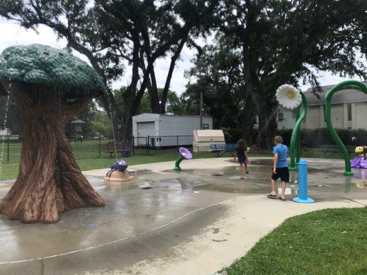 Free splash pad here at War Memorial Park