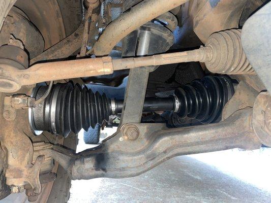 New front R axle, replaced in just a days notice