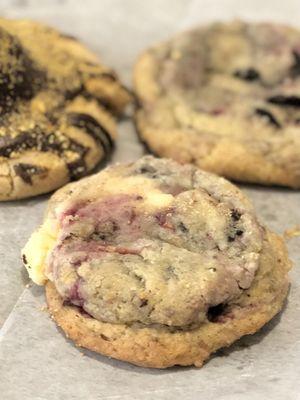 Raspberry Oreo Cheesecake cookie