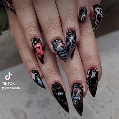 Spooky witchy nails