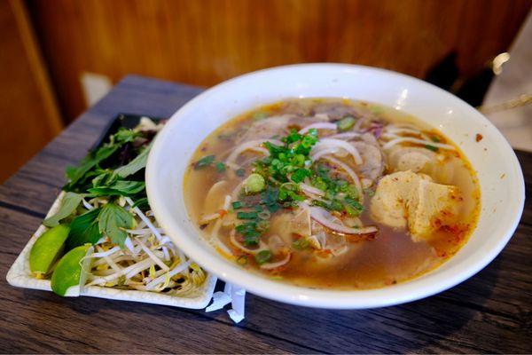 Bun bo hue