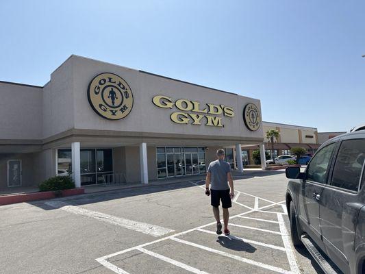 Gold's Gym San Antonio Goliad