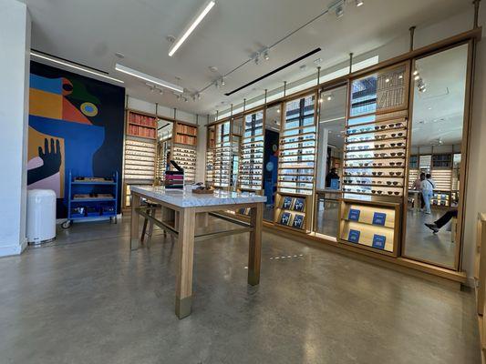 Warby Parker Henderson Ave.