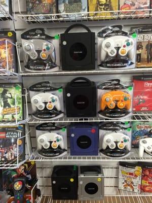 Gamecube consoles, games and controllers available