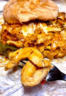 Trozos de Pollo con vegetables on a roll - chicken cheesesteak with onions and peppers on a hard roll  w/fries - takeout