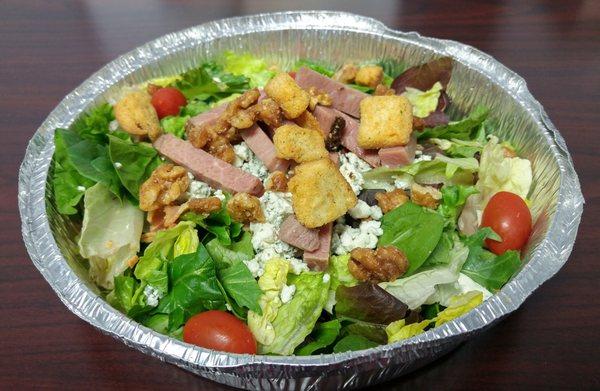 Beef & Blue salad - roast beef, blue cheese crumbles, candied walnuts, tomatoes and croutons over lettuce. I chose blue cheese dressing...