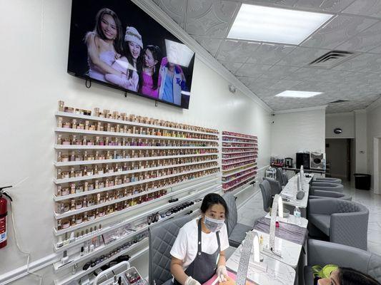 Nail bar and color supply