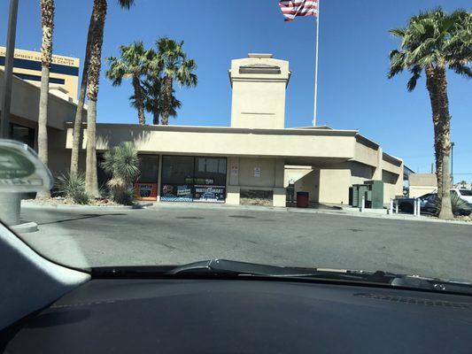 When this place was built it looks like they wanted to make it a exterior Staff Car wash