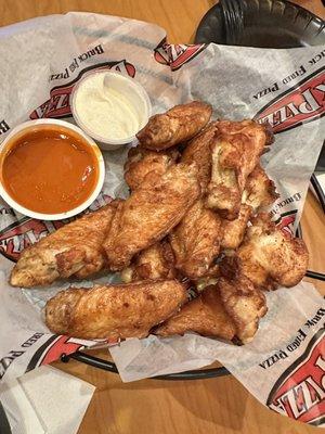 12 wings with Buffalo and Blue cheese sauce