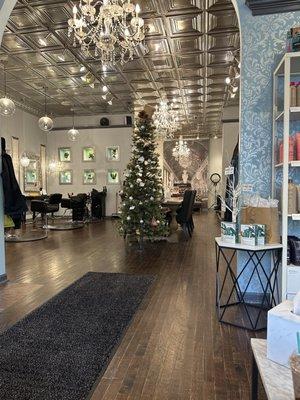 Salon is festive for the season - November 2022