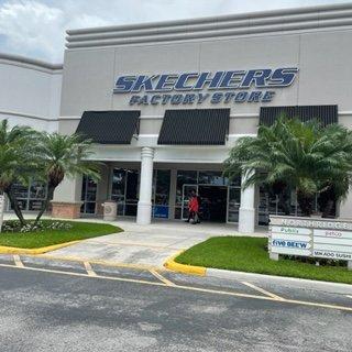 SKECHERS Warehouse Outlet