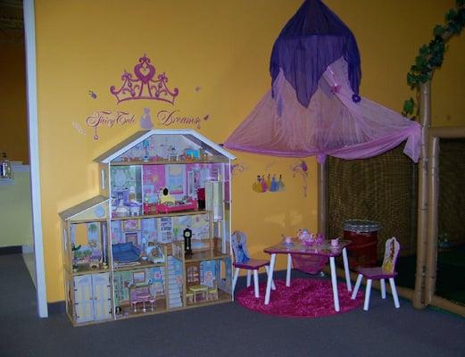 Doll house, Princess tea party