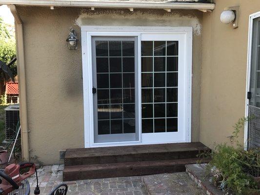 Cutdown window to Door with temporary step