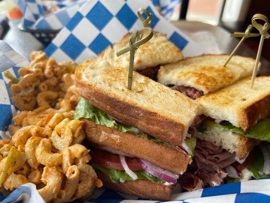 Roast Beef Club Sandwich with Macaroni Salad