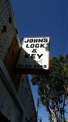 John's lock shop