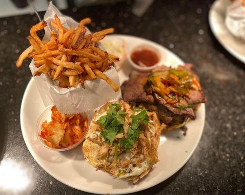 Maryland jumbo lump crab cake sandwich. Yummmmmmmm