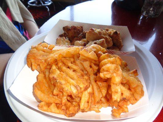 Criss Cut Fries & Chicken Nuggets