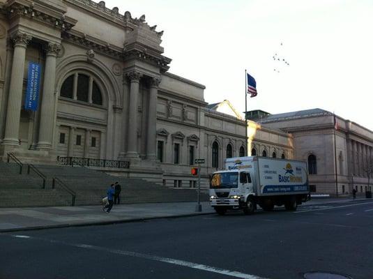 Moving exhibition in to the Metropolitan Museum NYC