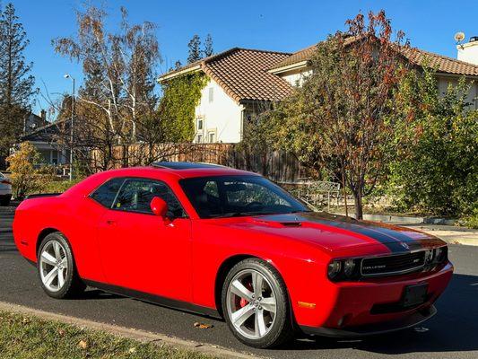 Challenger SRT/8