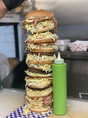 Hamburguesa de 10 pisos