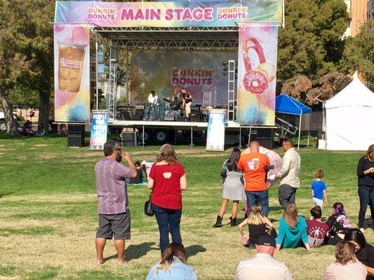 Dunkin Donut Main Stage