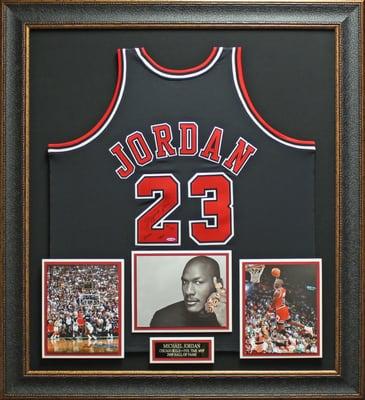 Michael Jordan Signed Chicago Bull HOF Jersey.