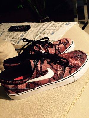 Janoski nice shoes size 7Y