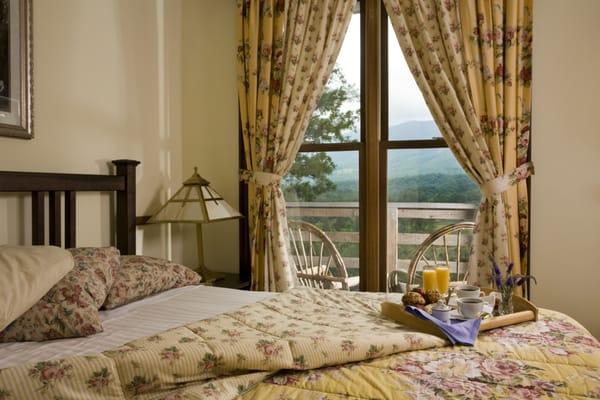 Rooms with balconies and stunning views