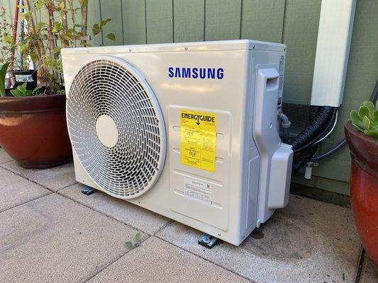 Close up picture of the Samsung ductless mini split condenser at a home in Rincon Valley, Santa Rosa, CA.