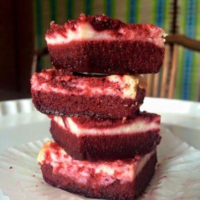 RED VELVET CREAM CHEESE BROWNIES