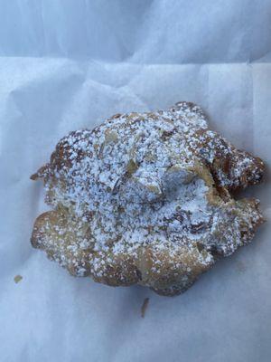 Small almond croissant: too crunchy. Good almond flavor.