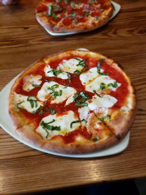 Margherita pizza