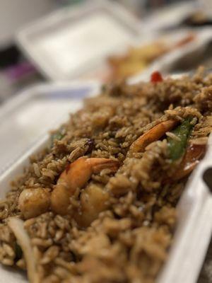 F3. Basil Fried Rice Dinner - shrimp