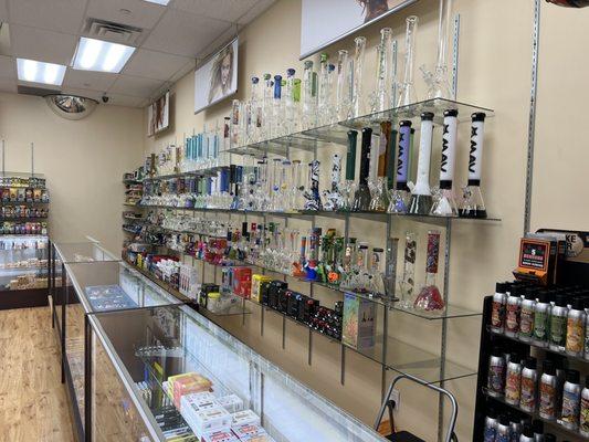 Mohegan Smoke Shop Wilton