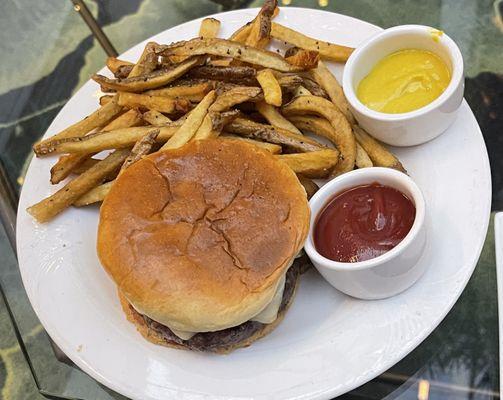 Cheeseburger and fries