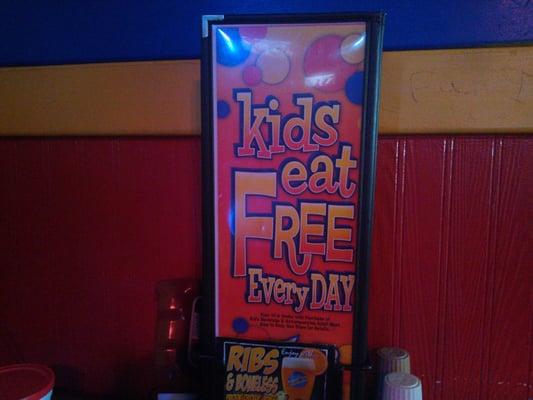 Kids eat free!