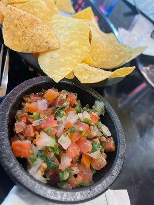 Pico de Gallo & Chips