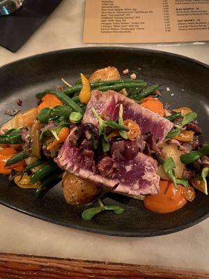 Yellowtail tuna nicoise