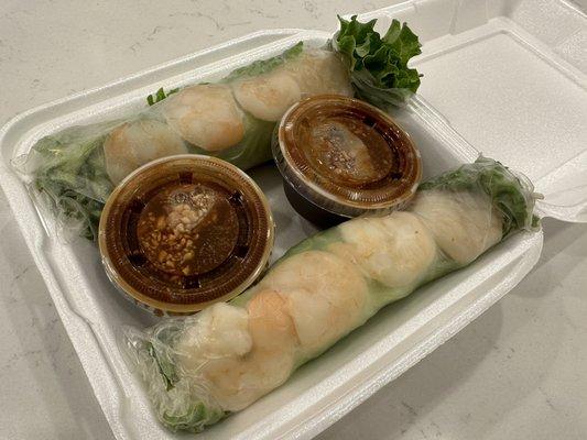 Fresh salad rolls with shrimp (takeout)