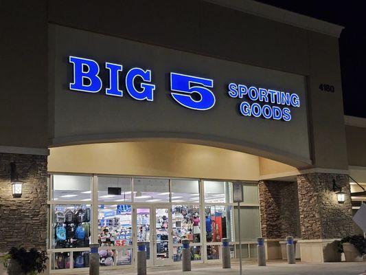 Big 5 Sporting Goods