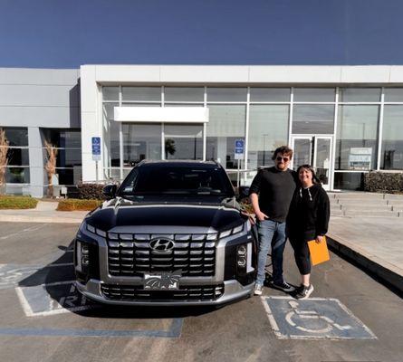 At Central Valley Hyundai with our New 2025 Hyundai Palisade Calligraphy! Thank you Giovanna!