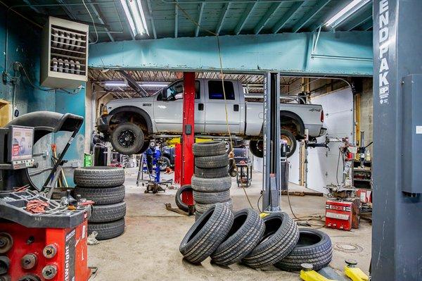 Car, truck, and SUV repair in Burton, MI