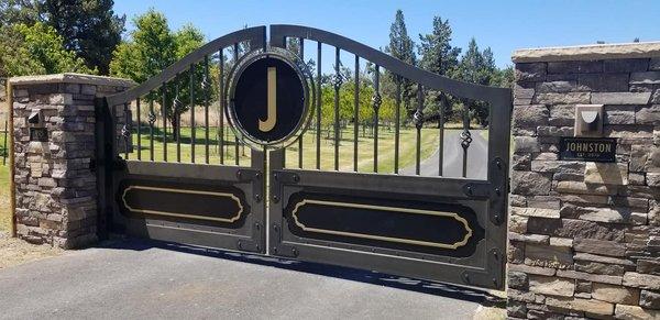 gate done by Agee Ironworks