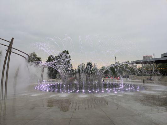 Bicentennial Park, Columbus