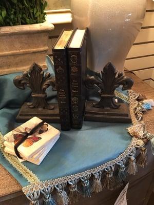 Fleur de lis bookends