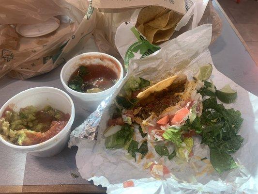 Ground beef crispy taco w/generous toppings, guacamole, salsa & chips. Great house-made crispy taco shells.